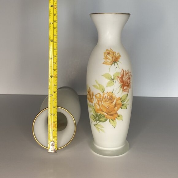 Vintage Frosted Glass Vase With Floral Roses - Picture 6 of 6